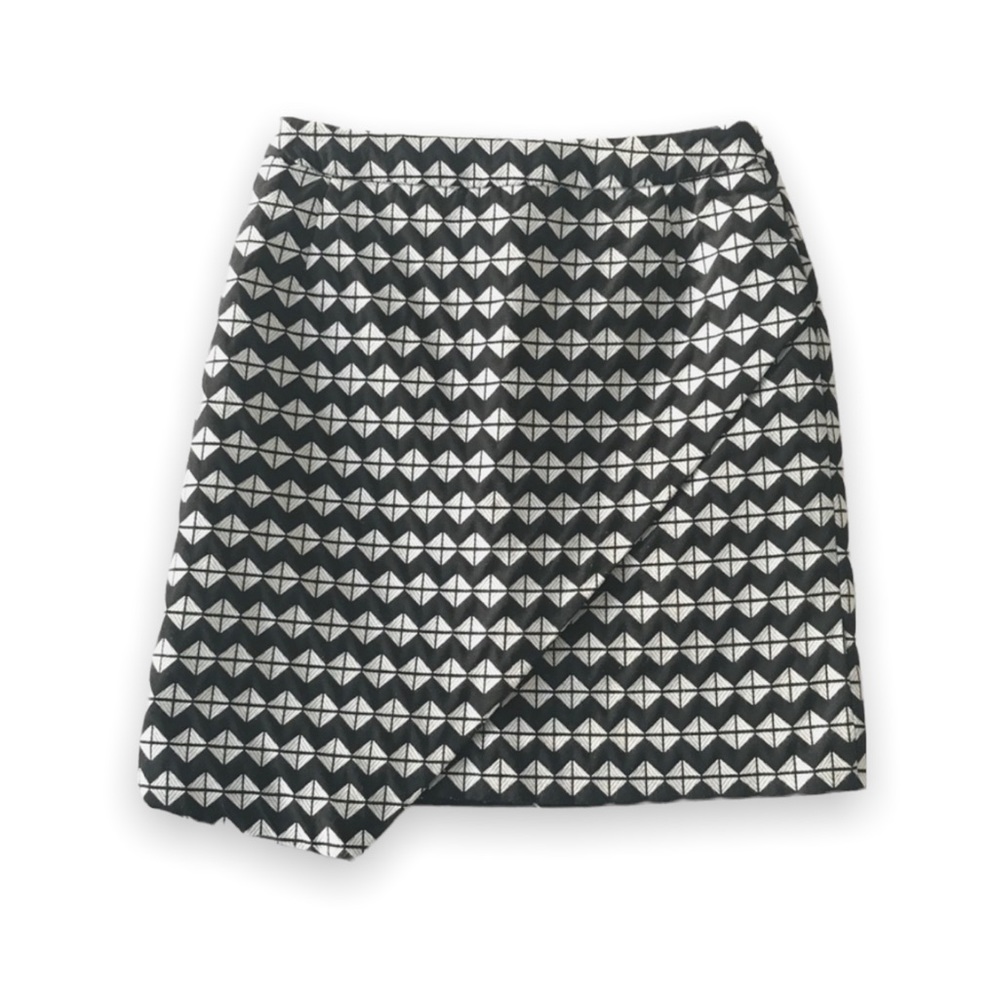 ✧ H&M • Mini skirt